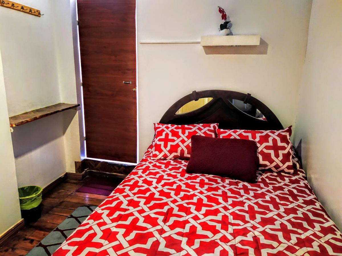 Hostal Latitud Ecuem Quito Buitenkant foto