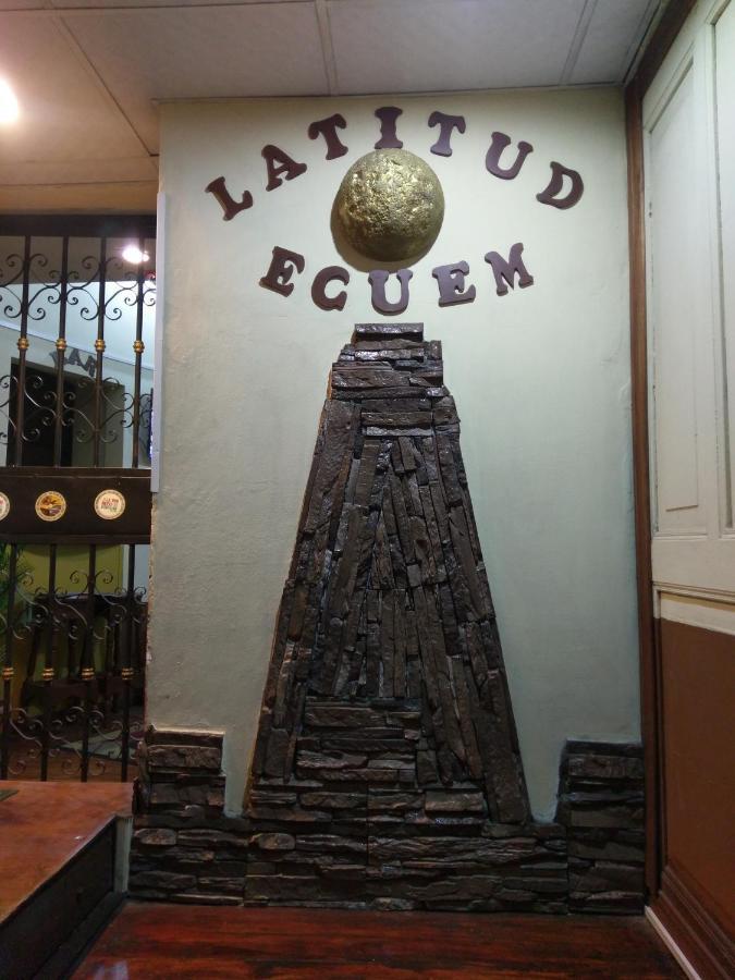 Hostal Latitud Ecuem Quito Buitenkant foto