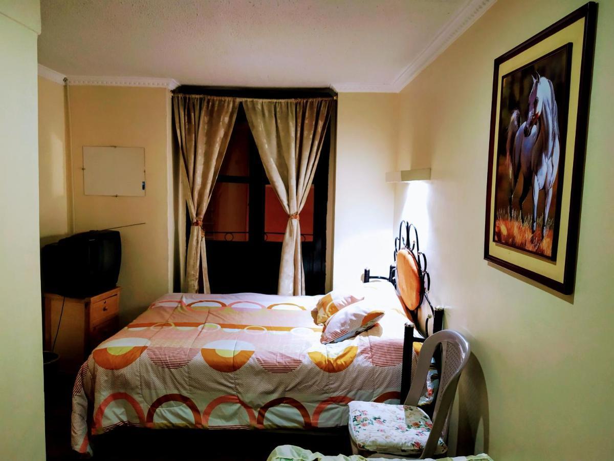 Hostal Latitud Ecuem Quito Buitenkant foto