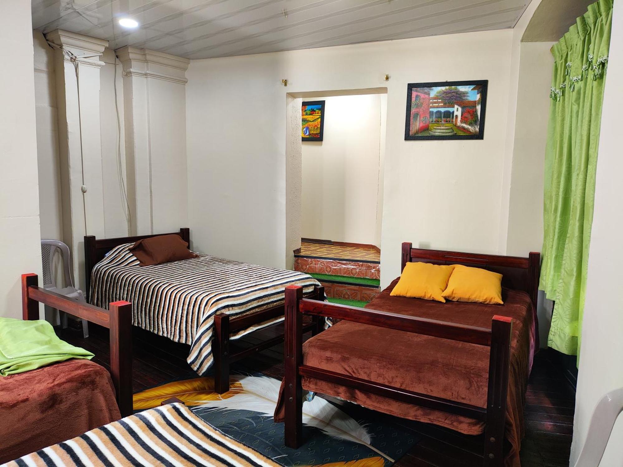Hostal Latitud Ecuem Quito Buitenkant foto