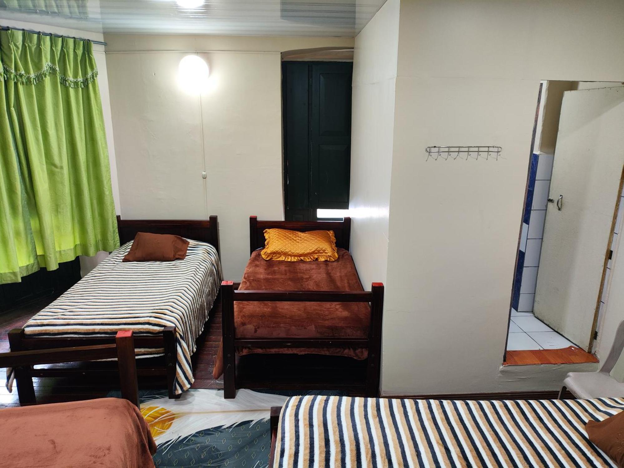 Hostal Latitud Ecuem Quito Buitenkant foto